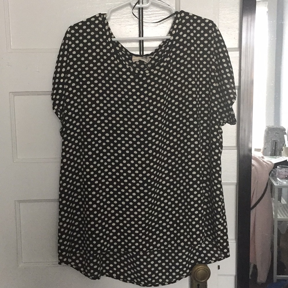 XL Everleigh Black and White Polka Dot Tee